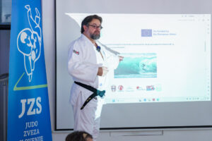 Fotografija iz delavnice Erasmus+ Be Judo Zen, Judo klub Sankaku Ljubljana, 10. oktober 2025.
