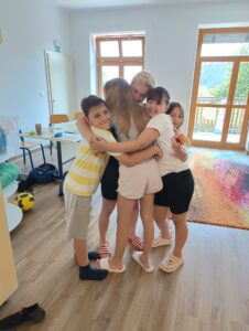 ERASMUS+ InYA športni tabor z otroki raznolikih zmožnosti s ciljem spodbujanja veselja do gibanja.